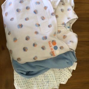 Bundle of 3 newborn swaddles